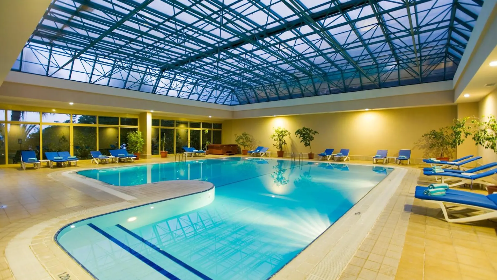 Fantasia Deluxe Hotel Kusadası