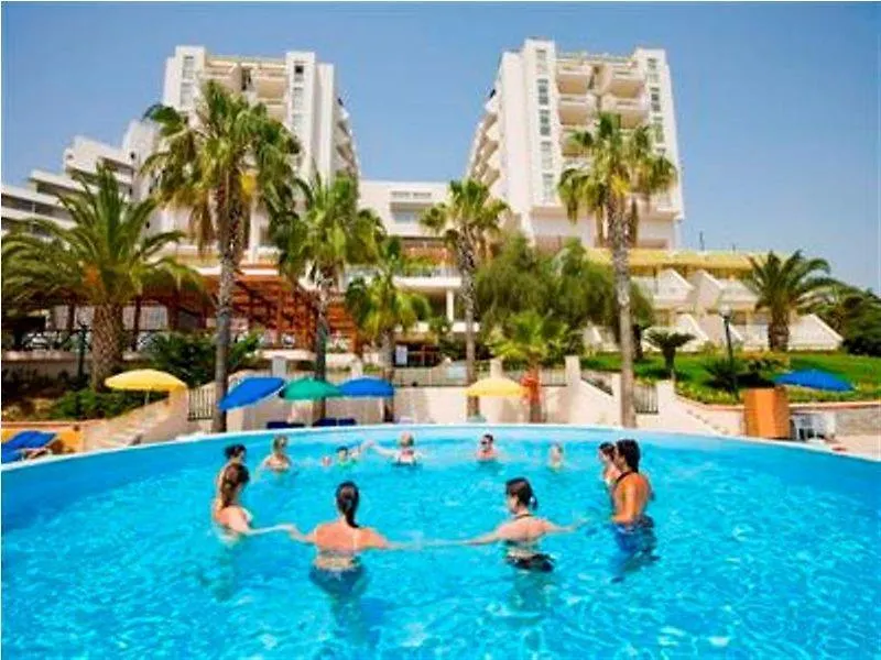 Fantasia Deluxe Hotel Kusadası