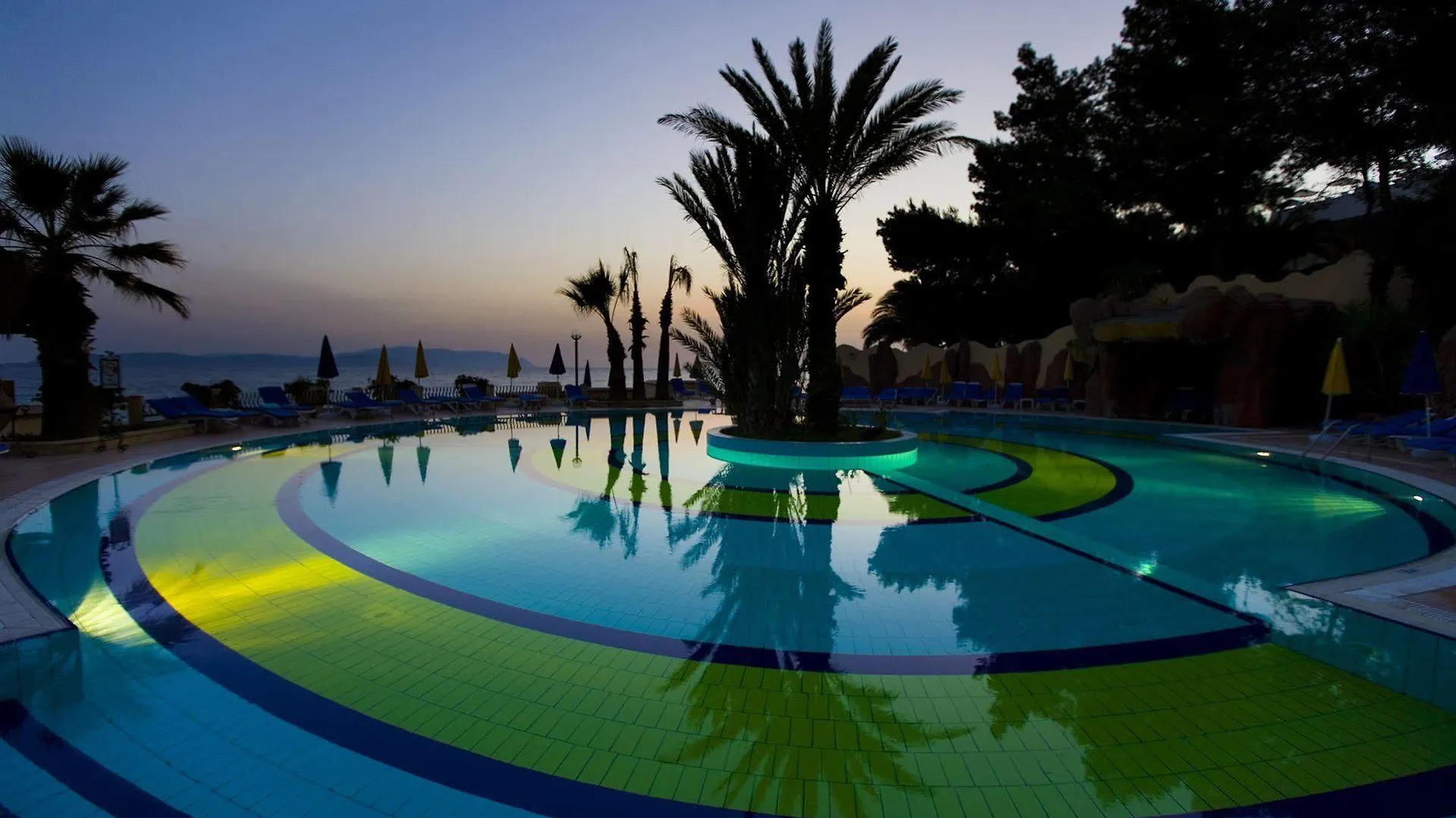 Fantasia Deluxe Hotel Kusadası 5*,  Törökország