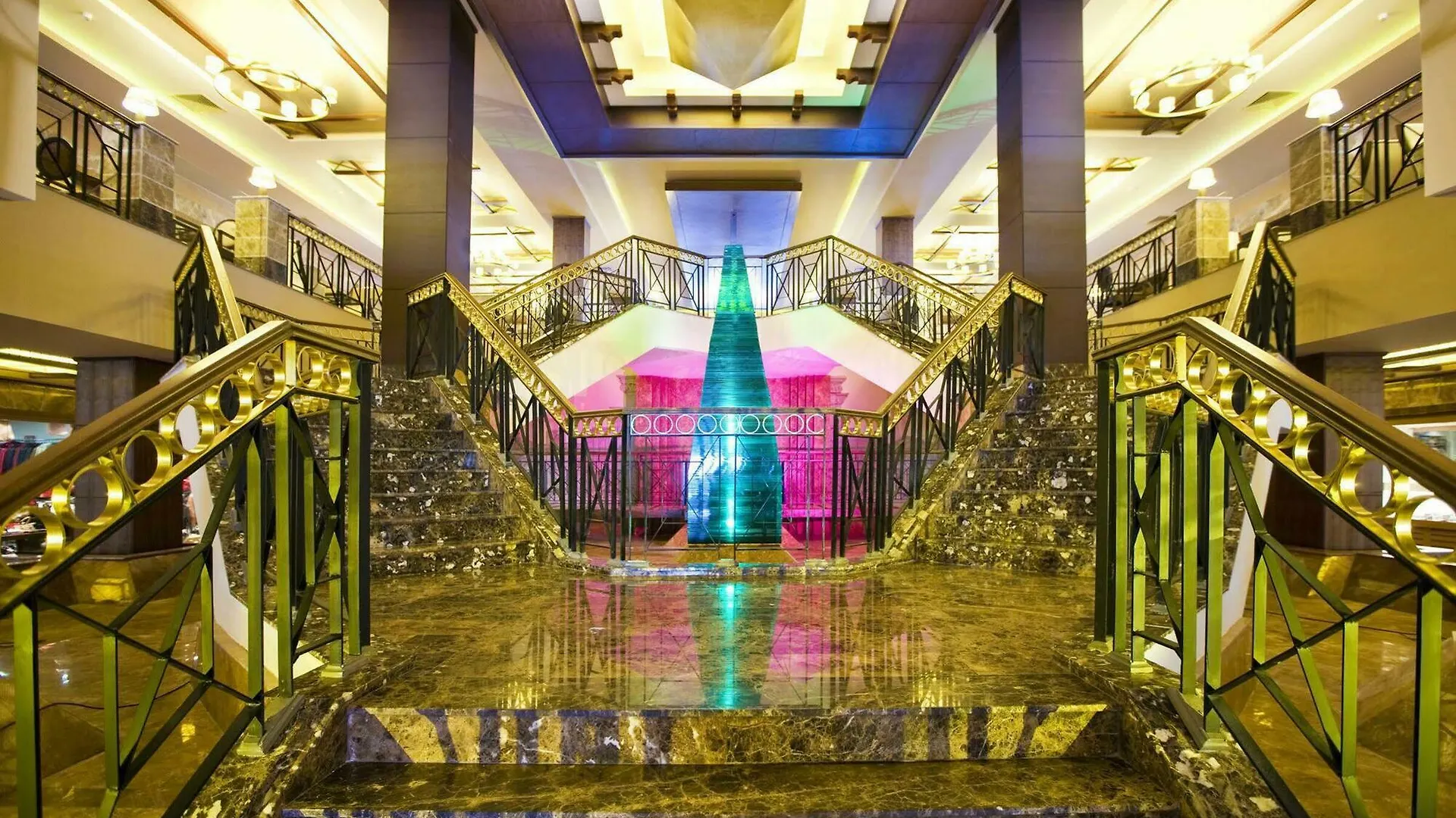 *****  Fantasia Deluxe Hotel Kusadası Törökország