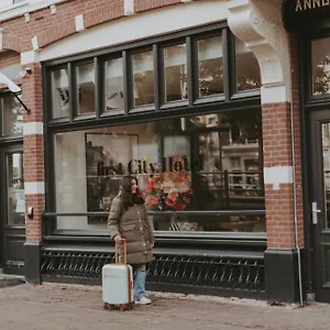 Boutique First Nederland